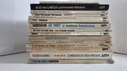Lote de 20 livros de Luis Fernando Veríssimo