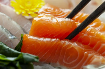 Froya Fresh Sushi Grade Back Loin Salmon - Skinless And Boneless (180g )_1
