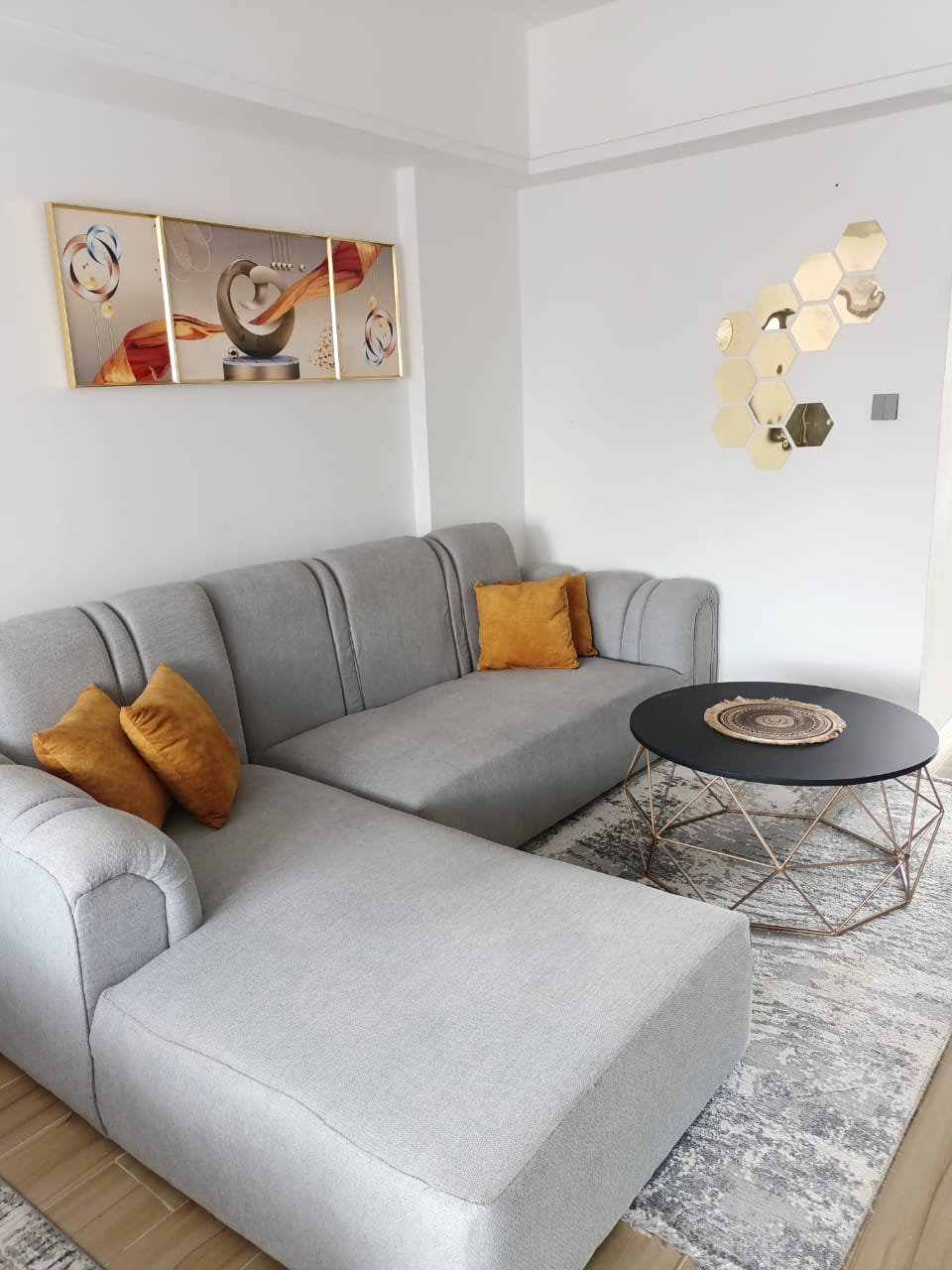 Studio AirBnB in Himalaya Heights Kindaruma Rd, Kilimani_2
