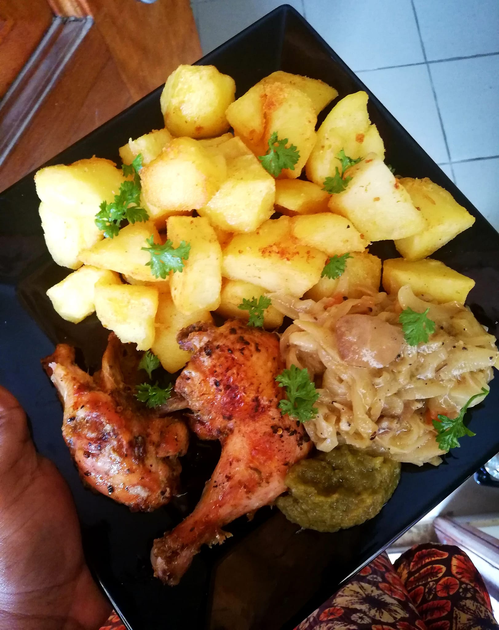 Pommes Sauté Poulet Braisé_0