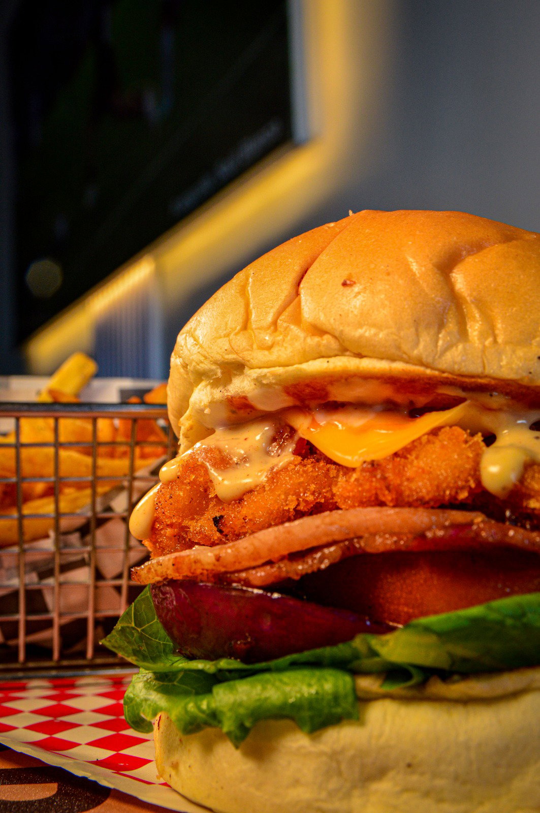 Classic Burger (Carne o Pollo Crispy)_0