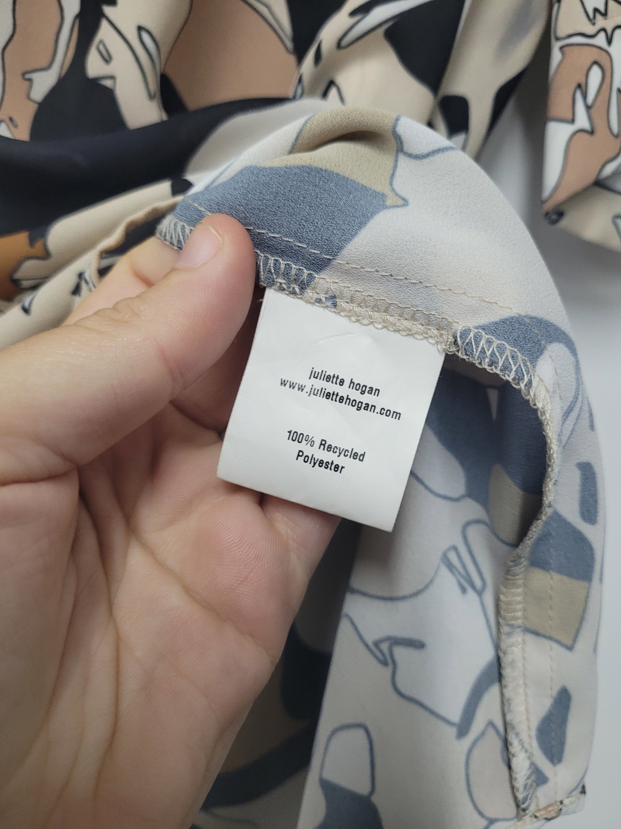 Juliette Hogan size 6_2
