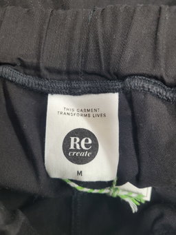 Recreate cotton shorts size M