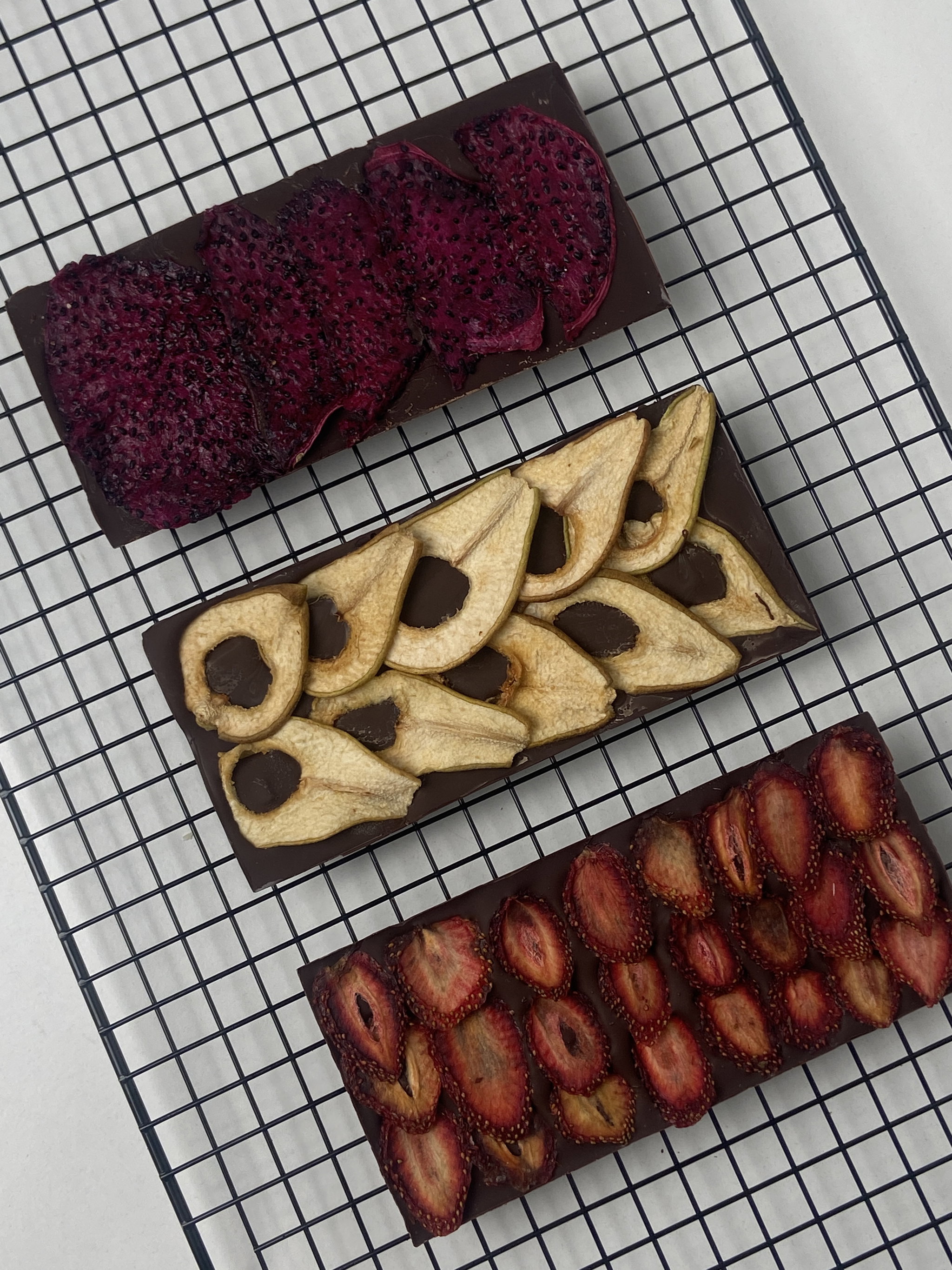 Chocolate with Dehydrated Fruits_2
