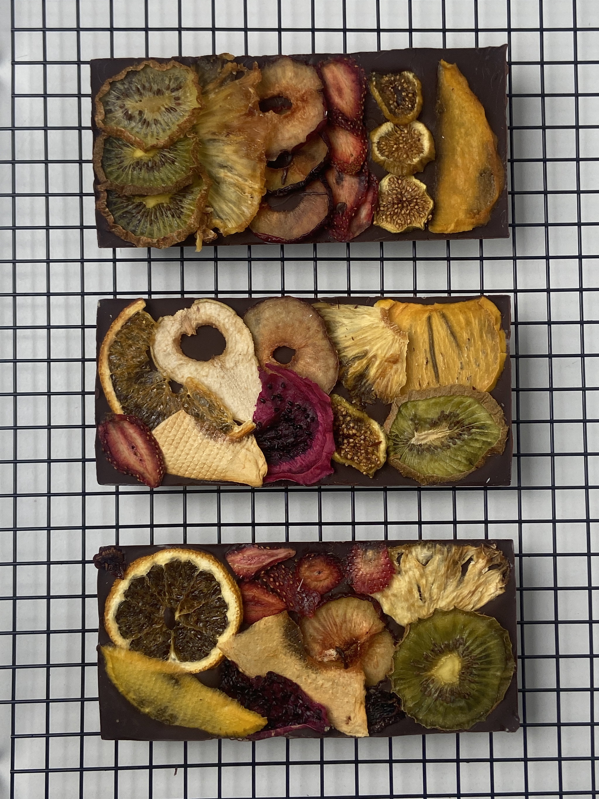 Chocolate with Dehydrated Fruits_4