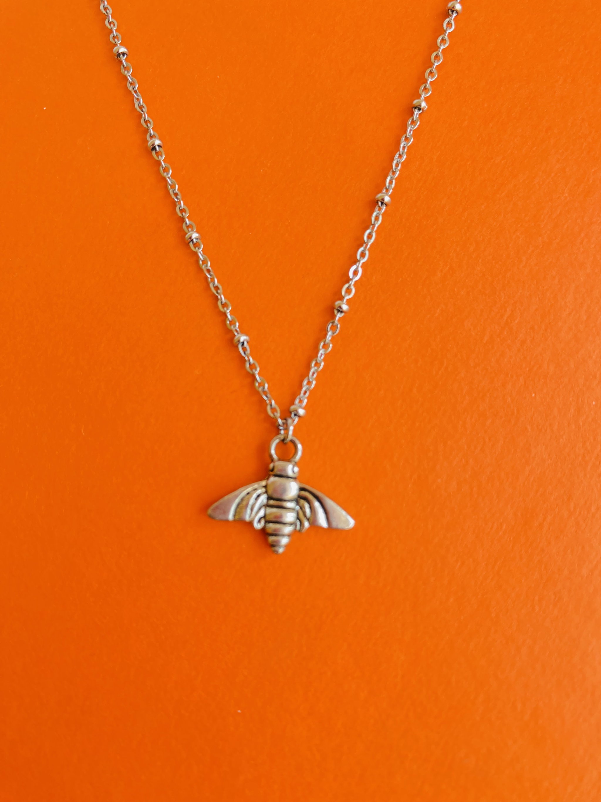 Bee Pendant _0