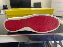 Ténis e sapatos 