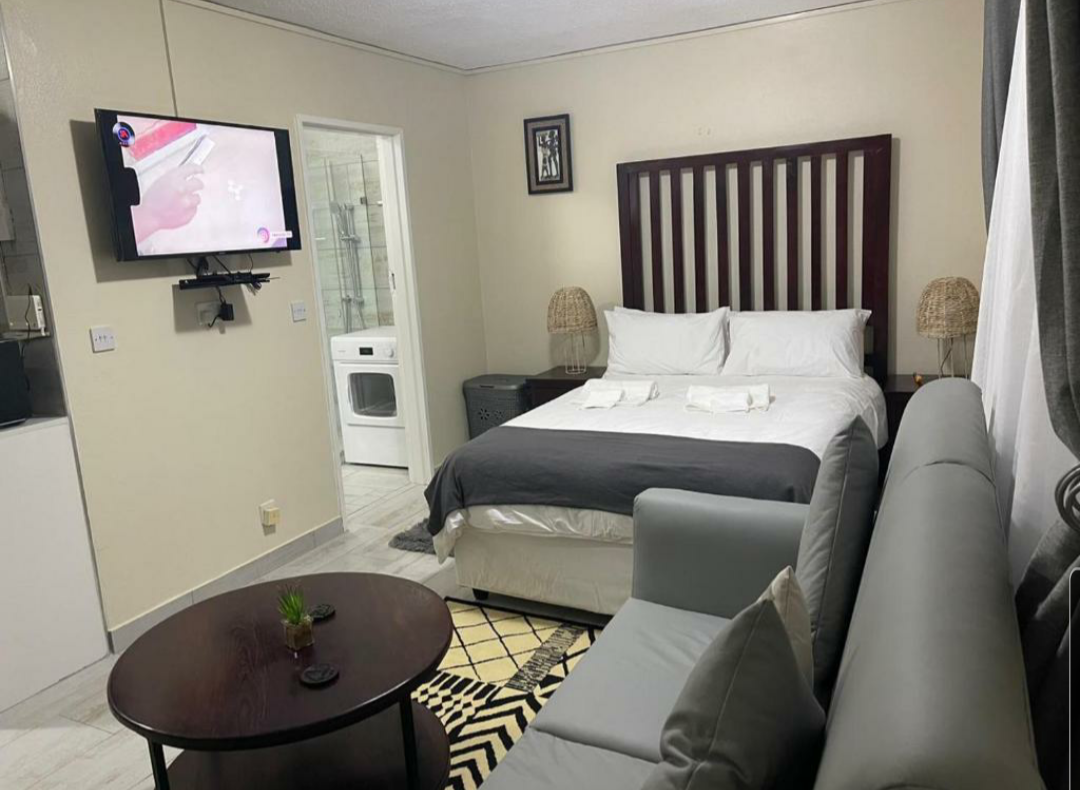 Cozy 1 Bedroom Apartment in Harare_4