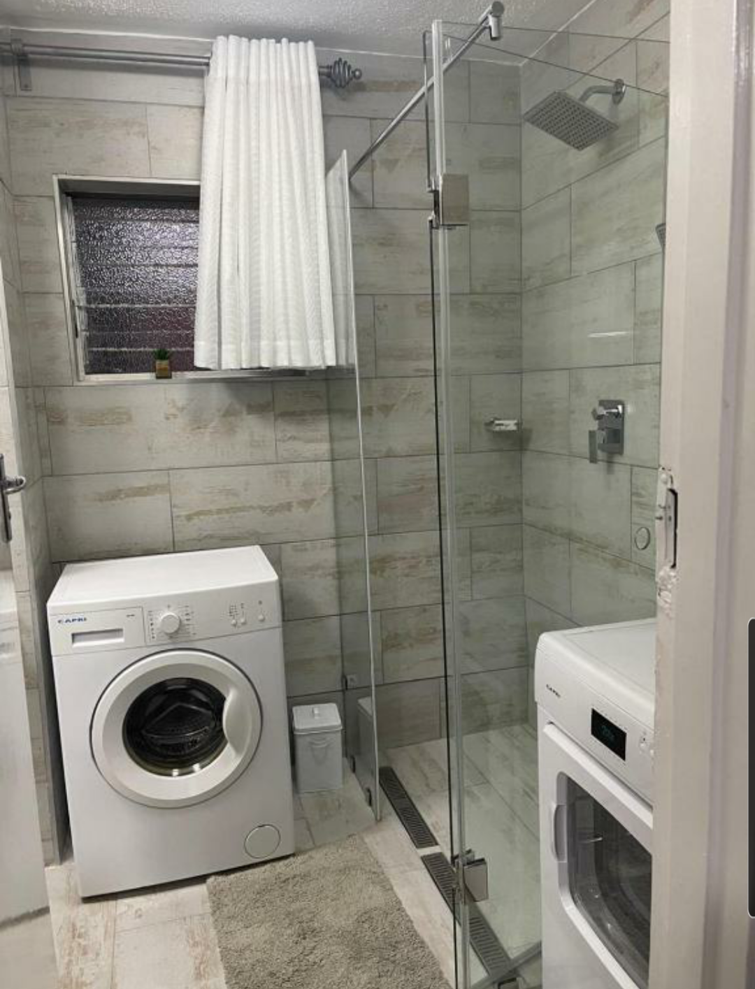 Cozy 1 Bedroom Apartment in Harare_5