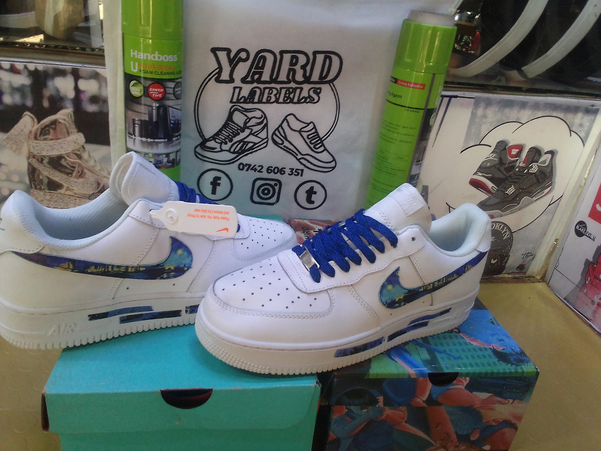Sneakers_0