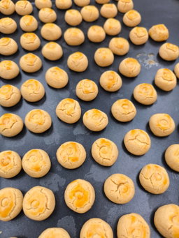 Peanut cookies