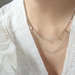 Collier Michele