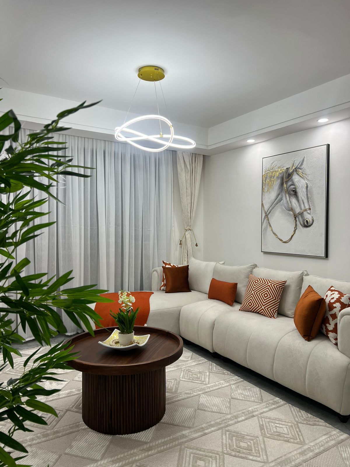 2 Bedroom AirBnB in Himalaya Heights, Kilimani Kindaruma Road