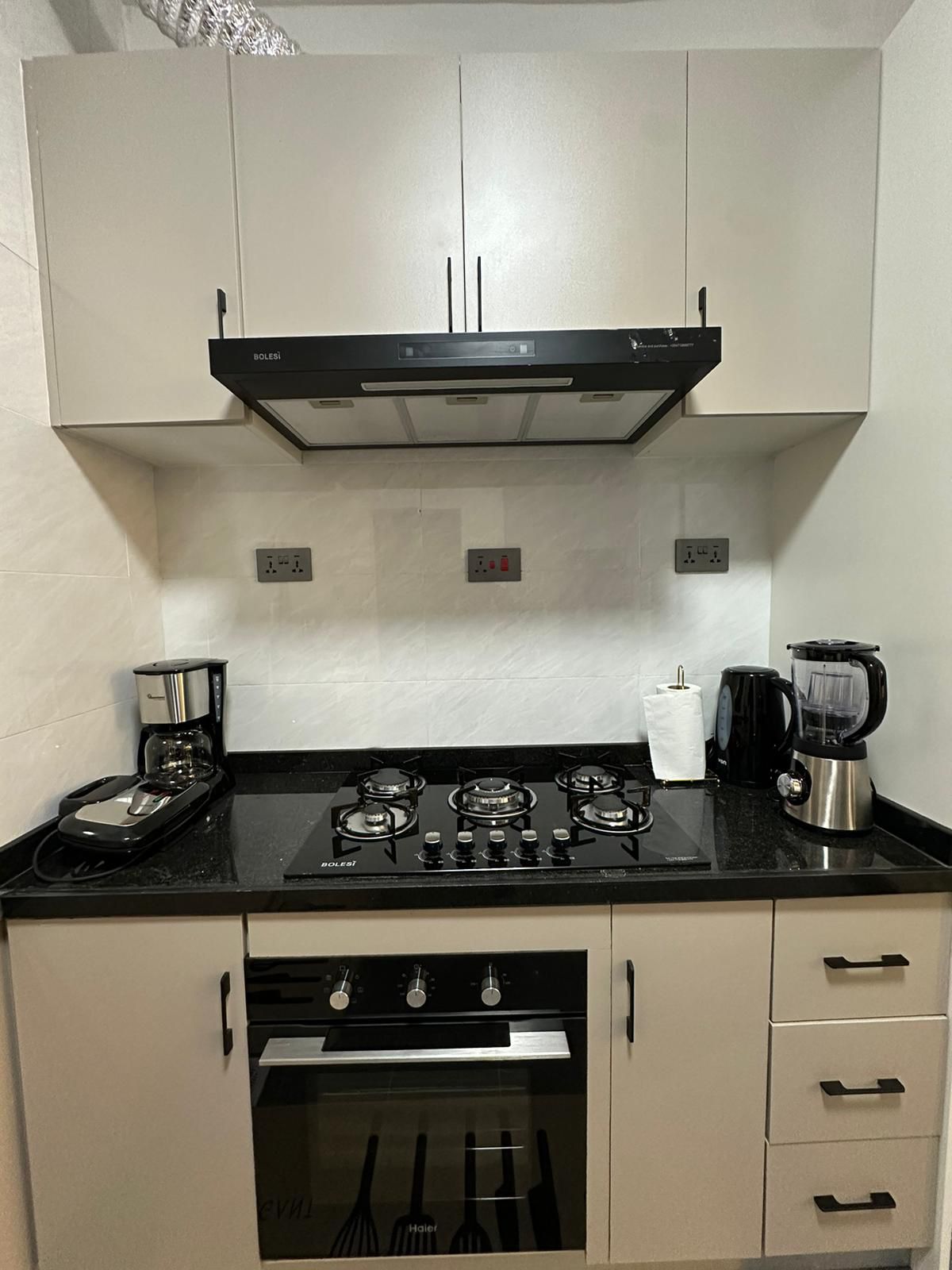 2 Bedroom AirBnB in Himalaya Heights, Kilimani Kindaruma Road_11