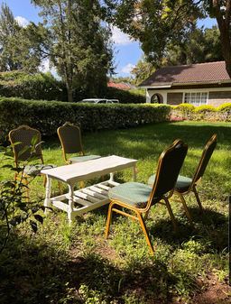 Cozy Cottage Retreat, Kenneth-Private Garden