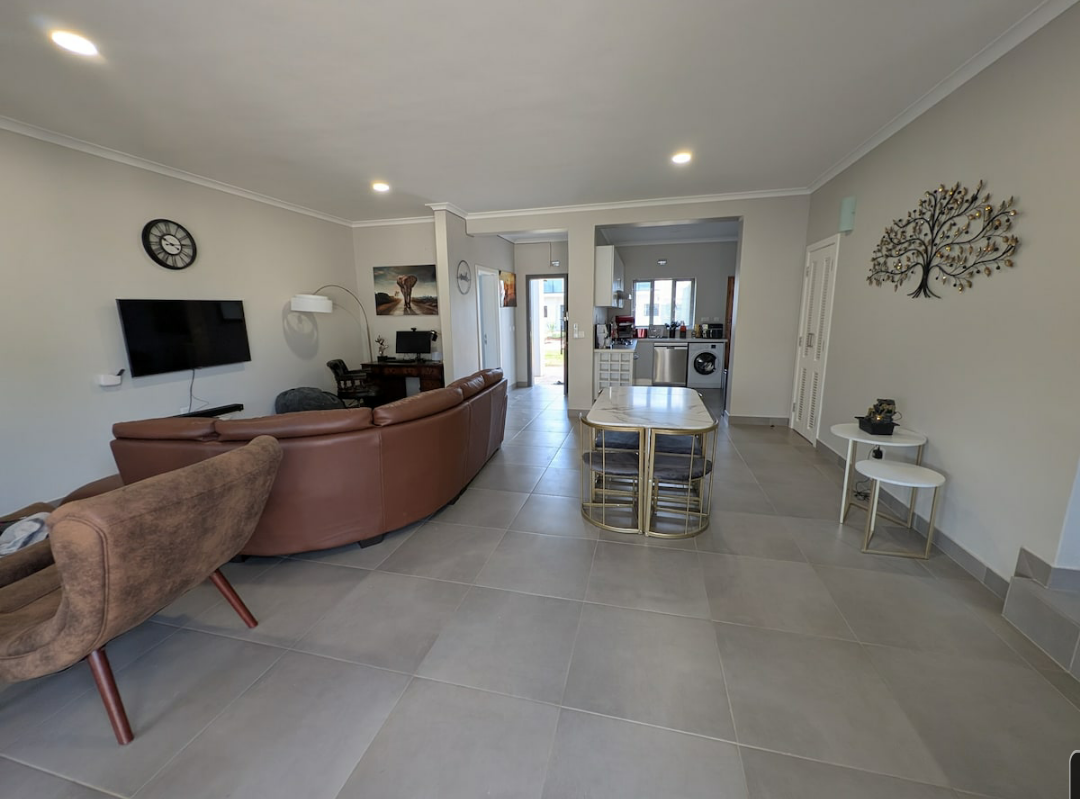 3 Bedroom Apartment in Vic Falls Platinum Peak_1