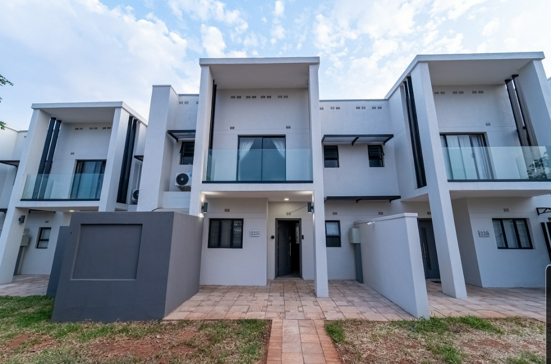 3 Bedroom Apartment in Vic Falls Platinum Peak_24