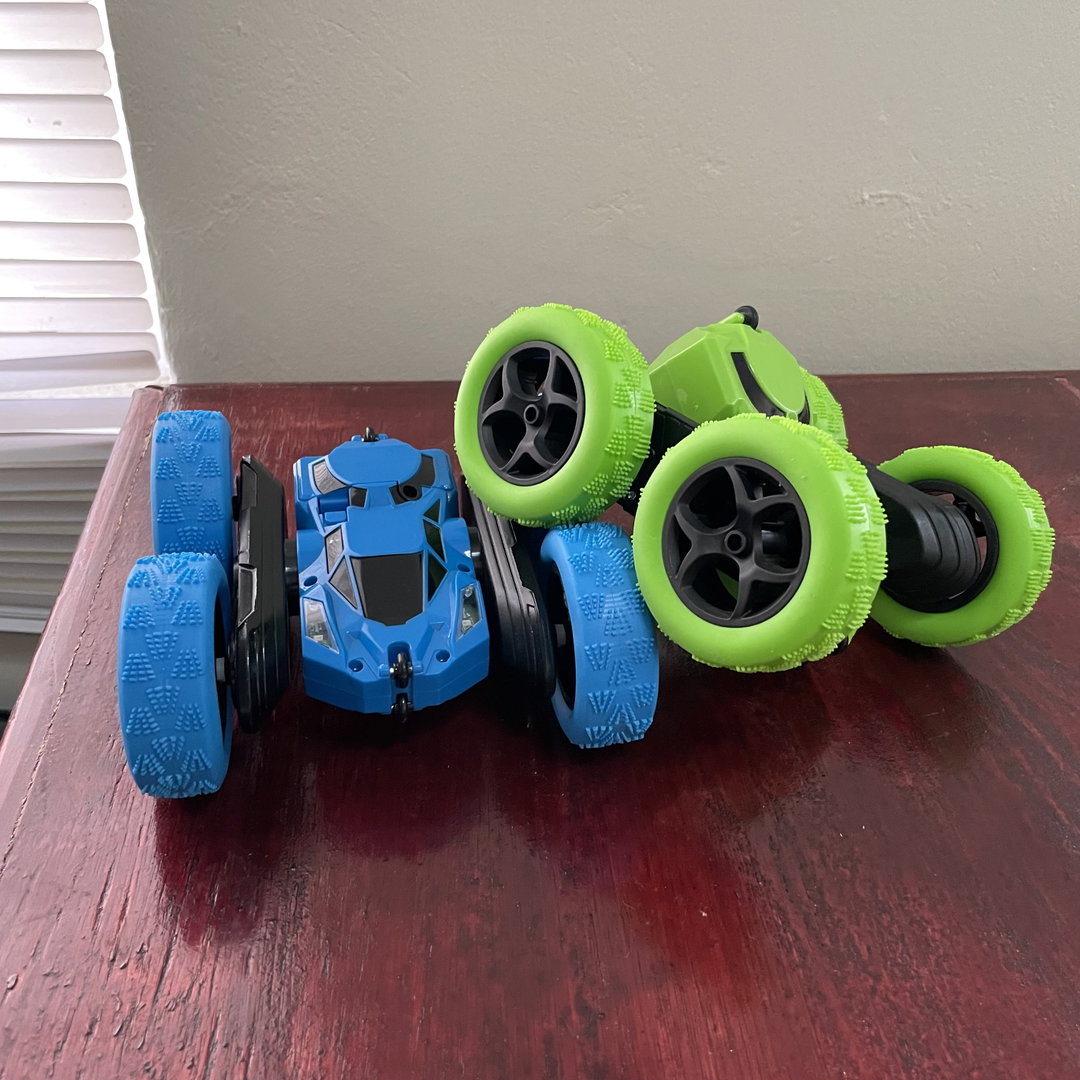 ULTIMATE 4X4 RC STUNT CAR 