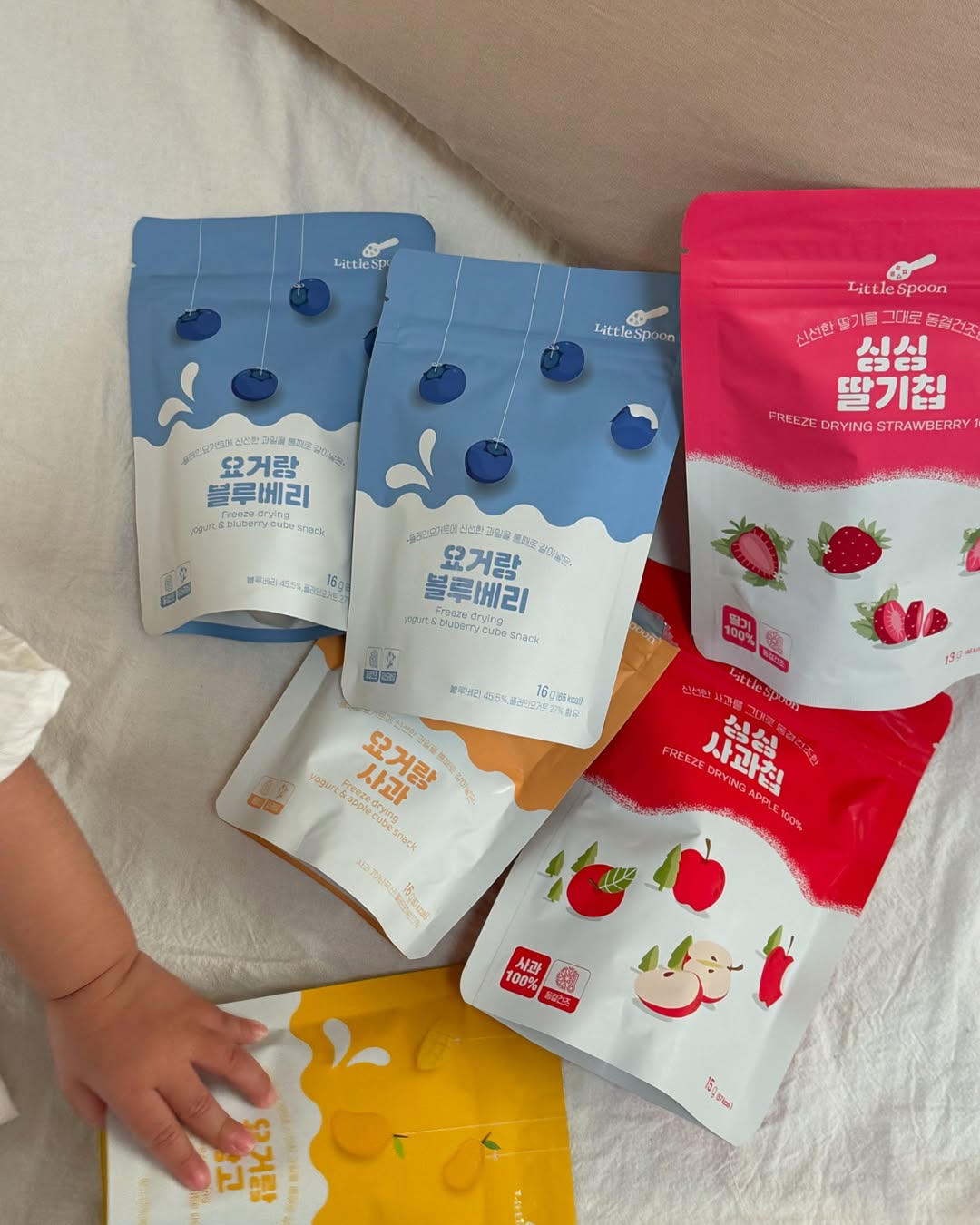 LITTLE SPOON Any 3 (yogurt & Dried Fruits) [Expiry 2027 Jul]