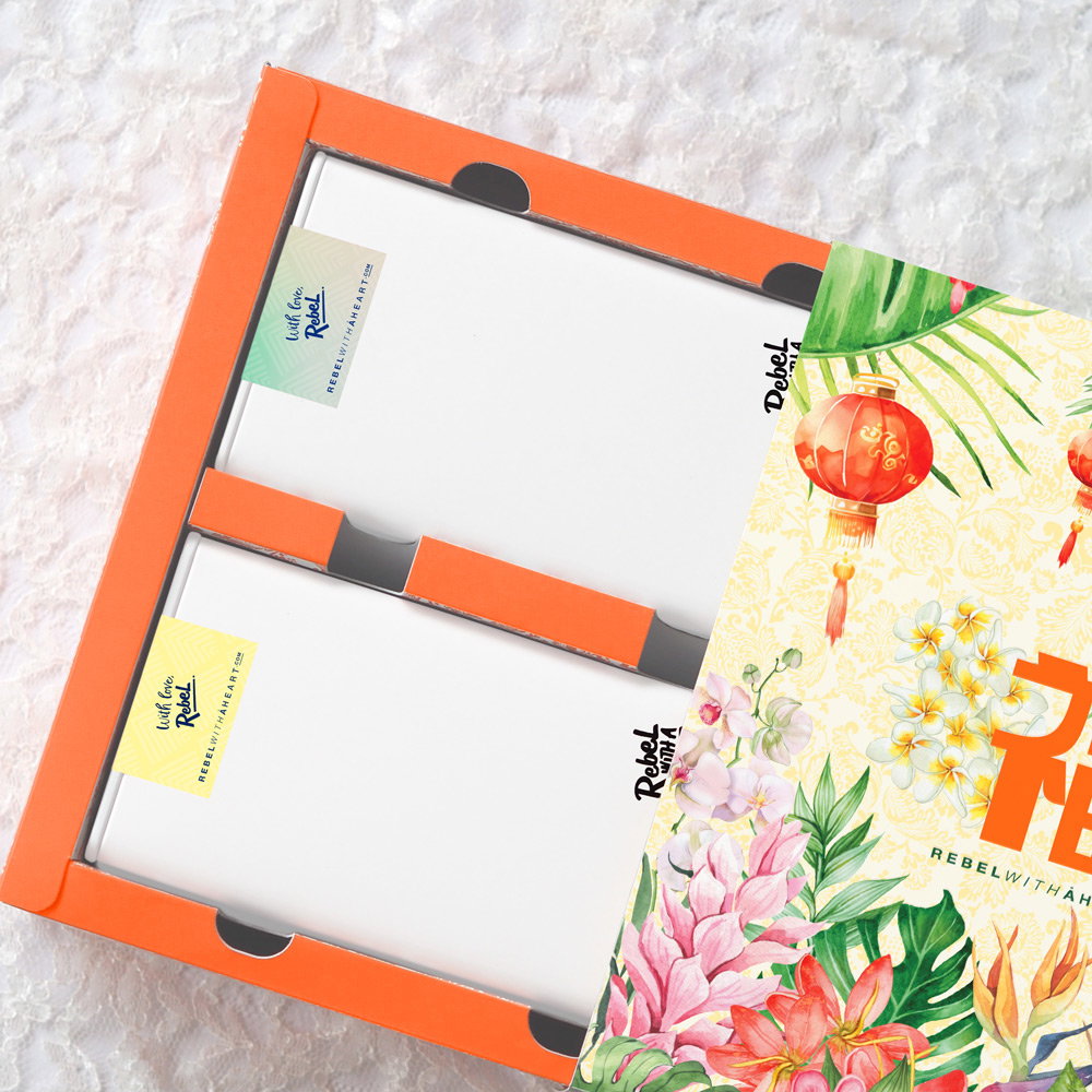 Duo Standard Fu福 Box : Yuzu Pineapple Tart + Pecan Kuih Kapit with Soy Sauce