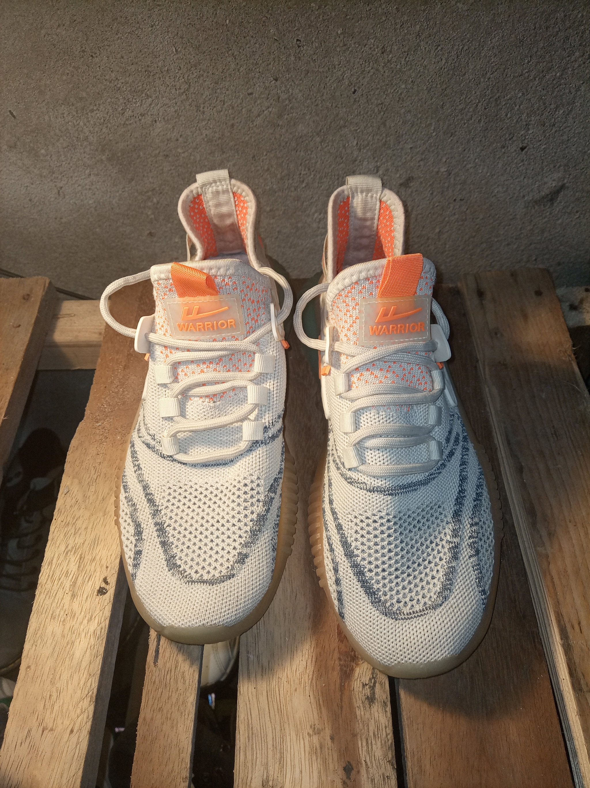 Yeezy multicolore P.41/42_1