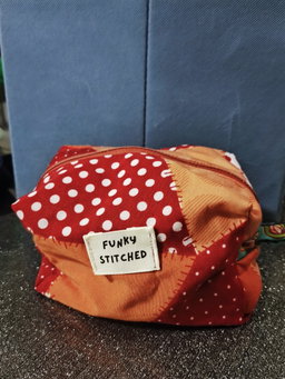 Diana pouch 