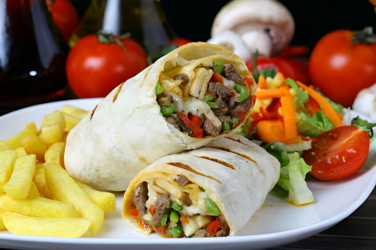 Beef Roll with French fries_0