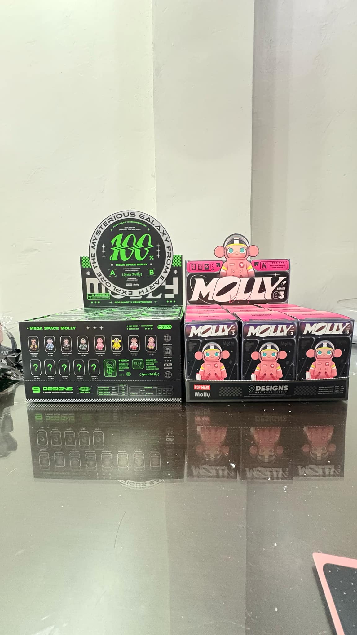 MEGA SPACE MOLLY 100% Series 3 - Confirmed set_1