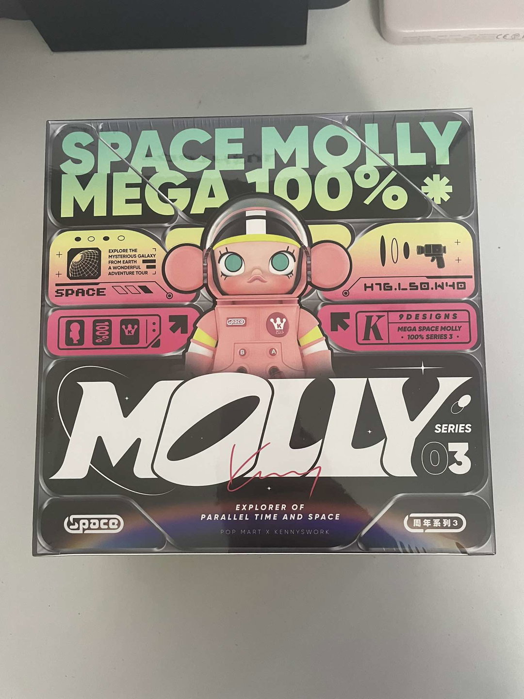 MEGA SPACE MOLLY 100% Series 3 - Confirmed set