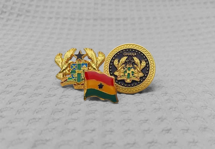 Coat of Arms Lapel pin_0