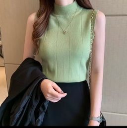 SLEEVELESS KNITTED TOP 
