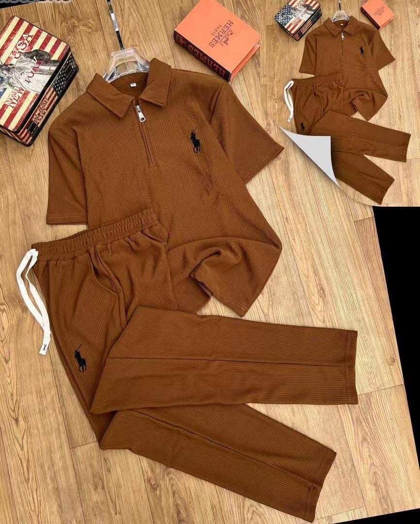 Matching outfits top and down_0
