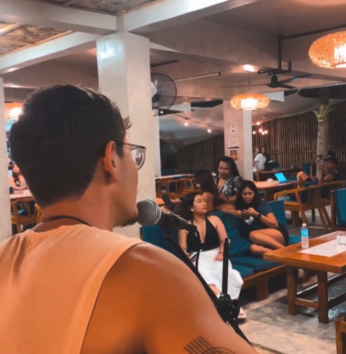 Monday: Acoustic Live Session & Darts Competition _2