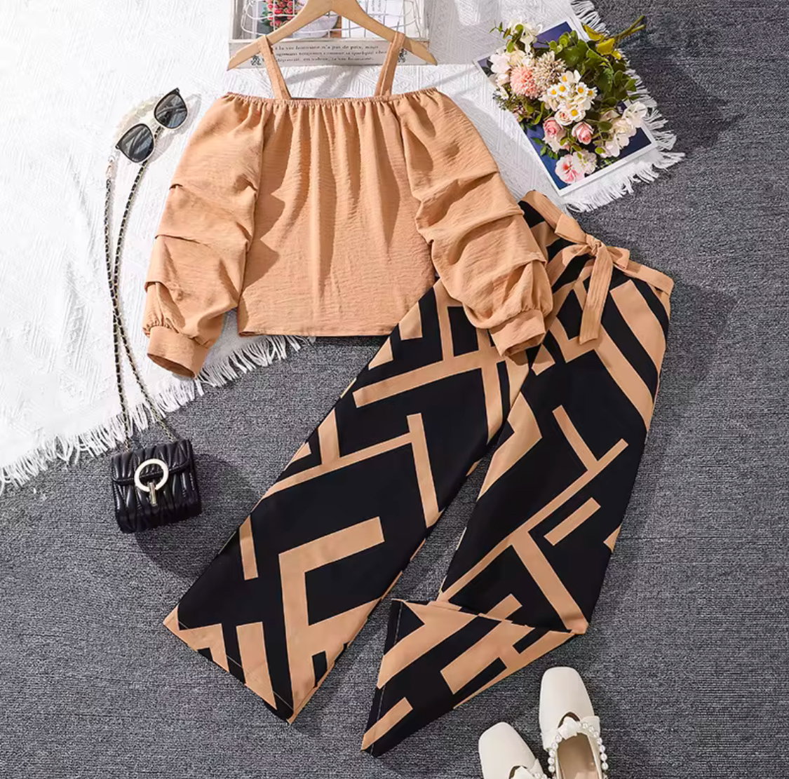 SLING TSHIRT LOOSE PANTS _0