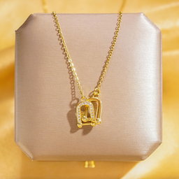 Horseshoe Necklace 