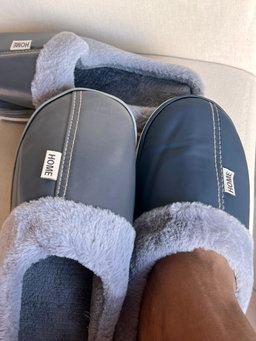 Pantoufles pour homme - Antidérapantes - En peluche - Pratiques - Pour l'hiver et l'automne - Anti-transpiration - Semelle confortable - Légères - En feutre doux