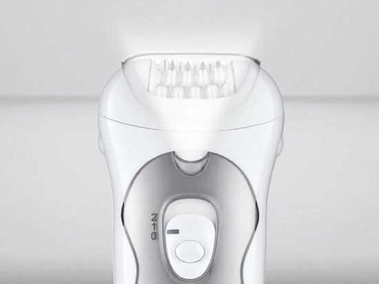 Silvercrest® - Épilateur femme - Visage - 32 paires de pinces en acier inoxydable - Rouleau de massage - 2 réglages de vitesse Marque: SILVERCREST  3,7/5 (6 avis)  _2