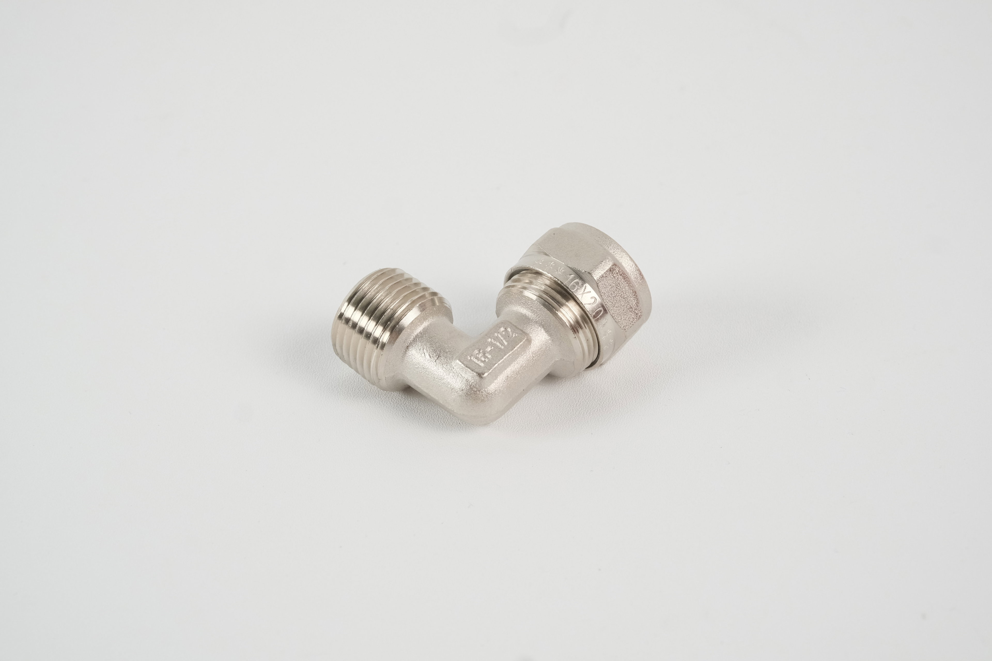 Male Elbow L16 x 1/2" M
