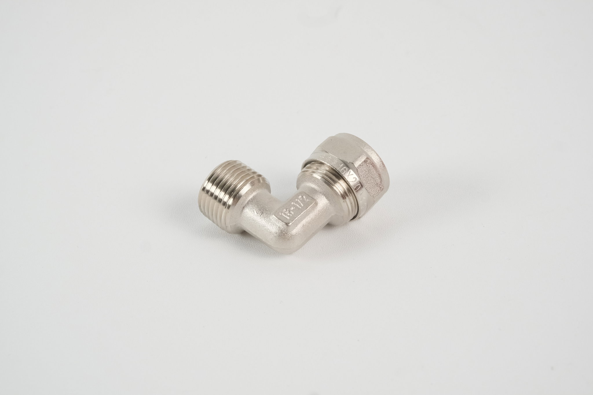 Male Elbow L20 x 1/2" M_0