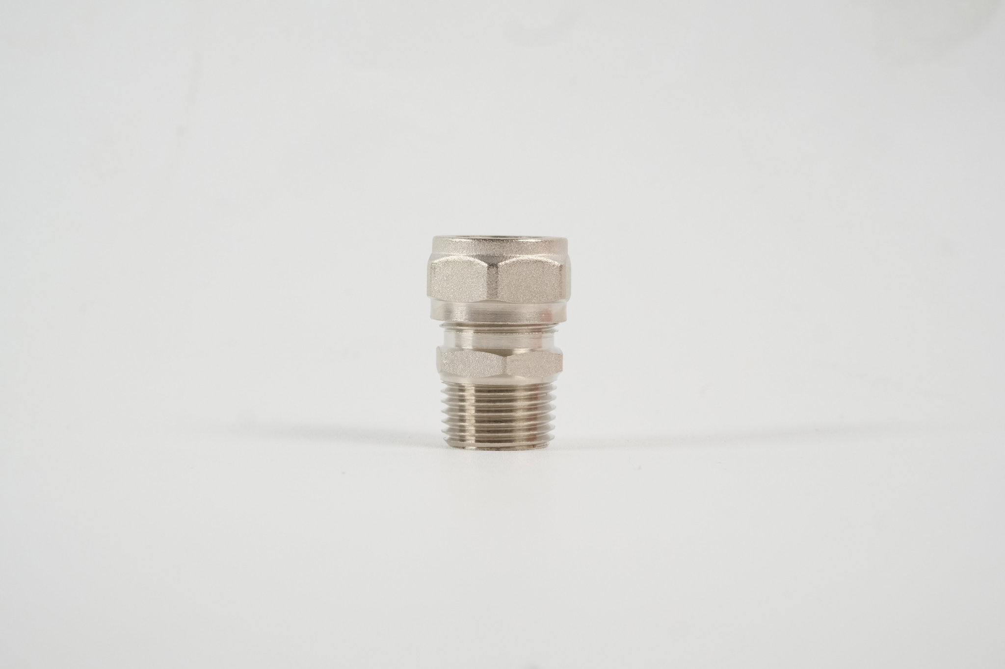 Male Union S25 x 1/2" M_0