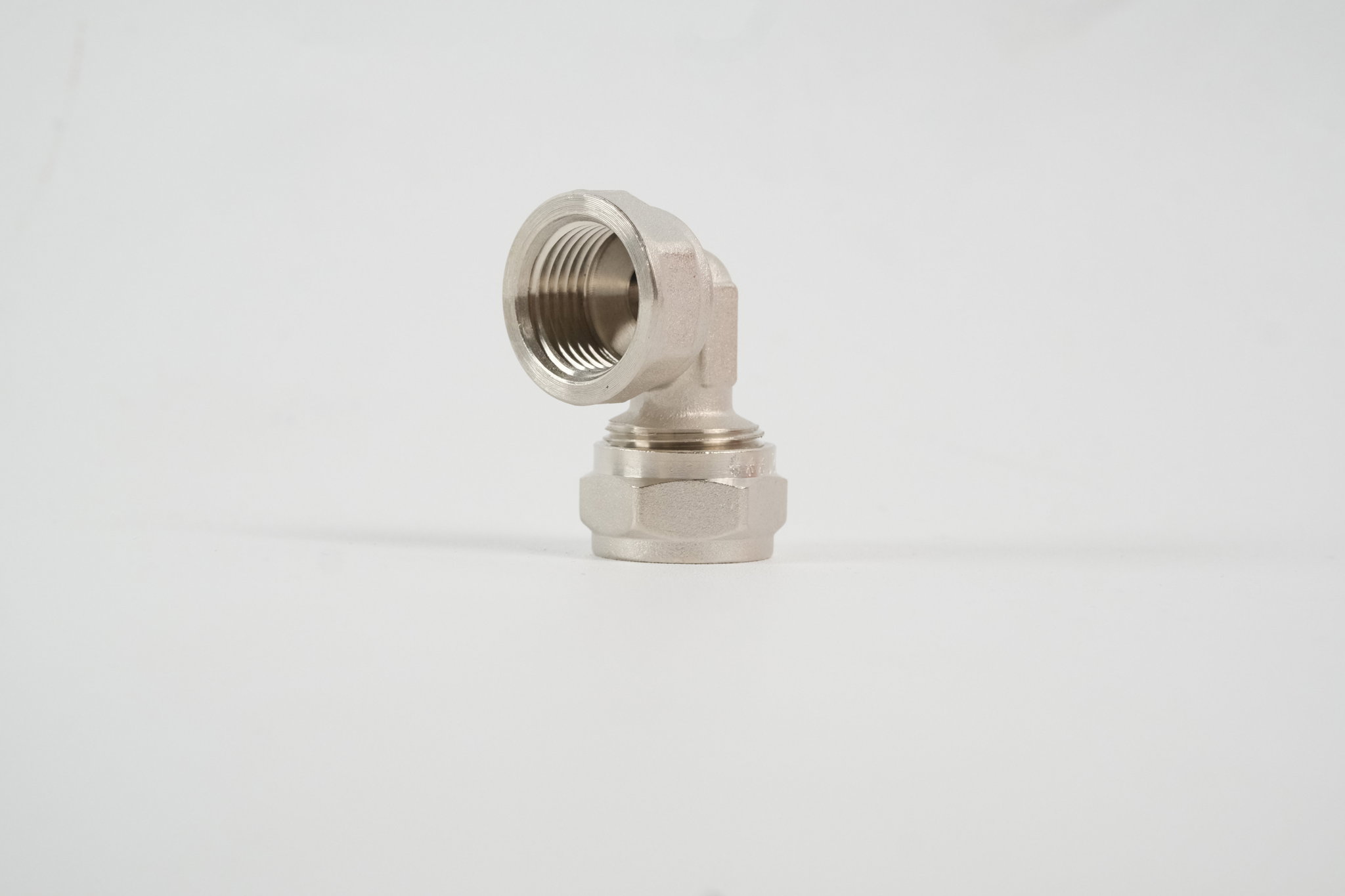 Female Elbow L32 x 1" F_0