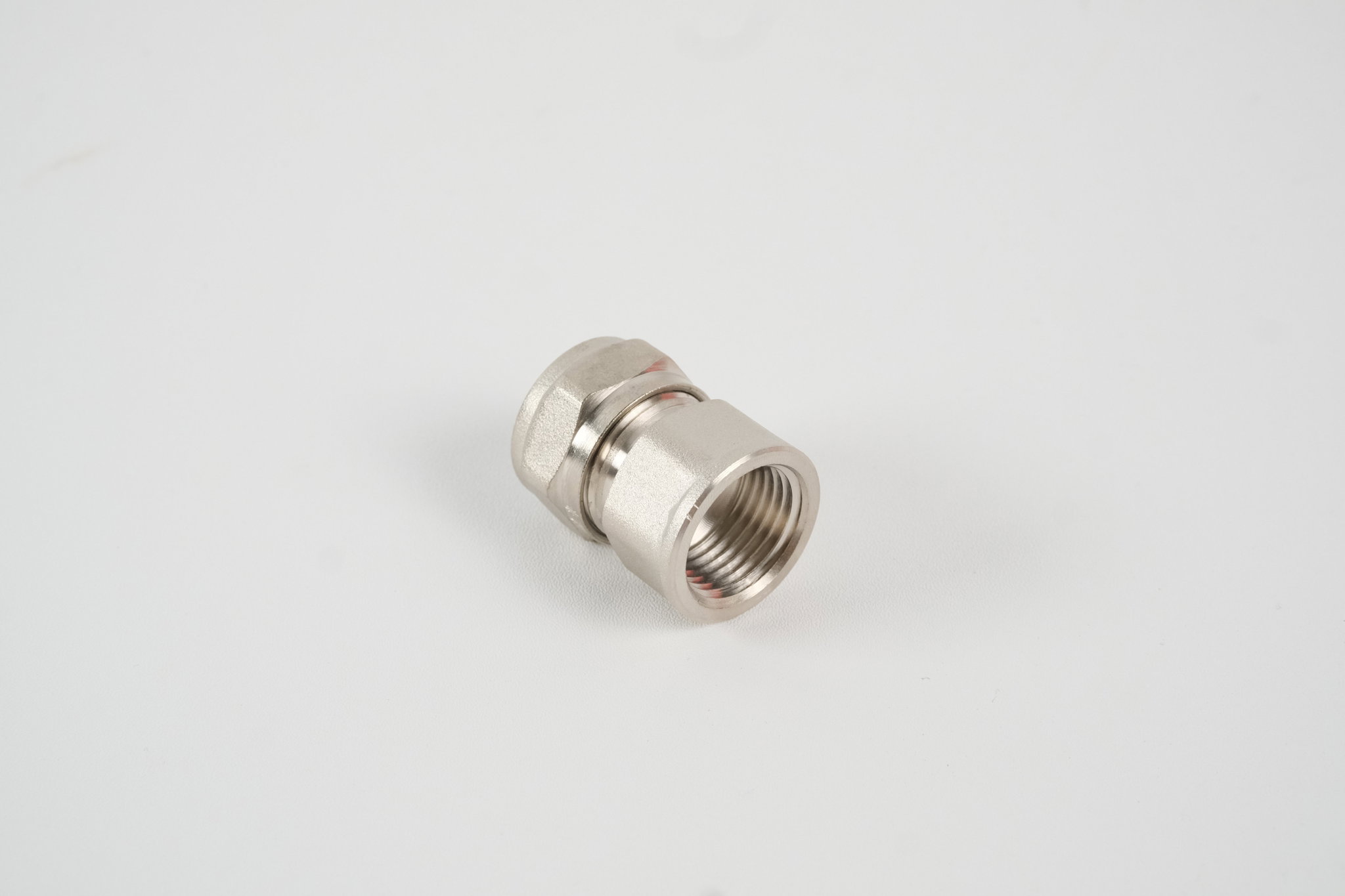 Female Union S25 x 1/2" F_0