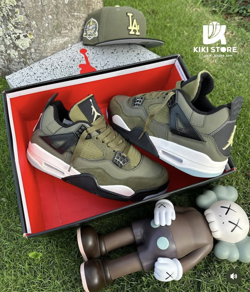 Air Jordan 4