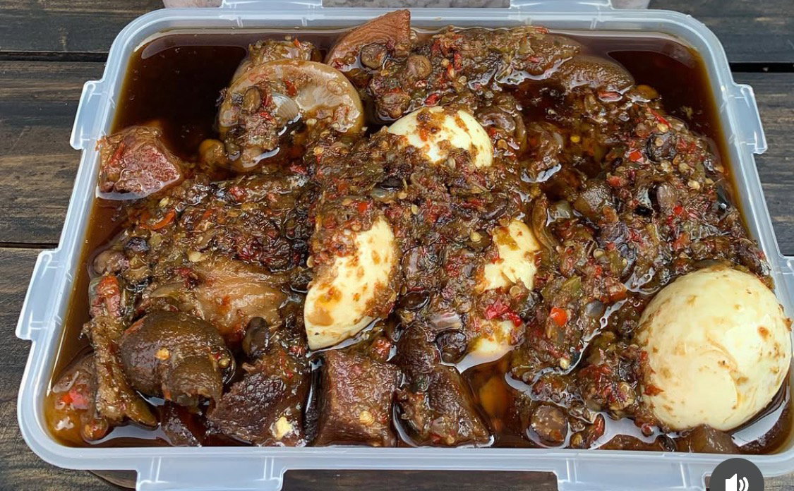 Green ofada sauce big plate _0
