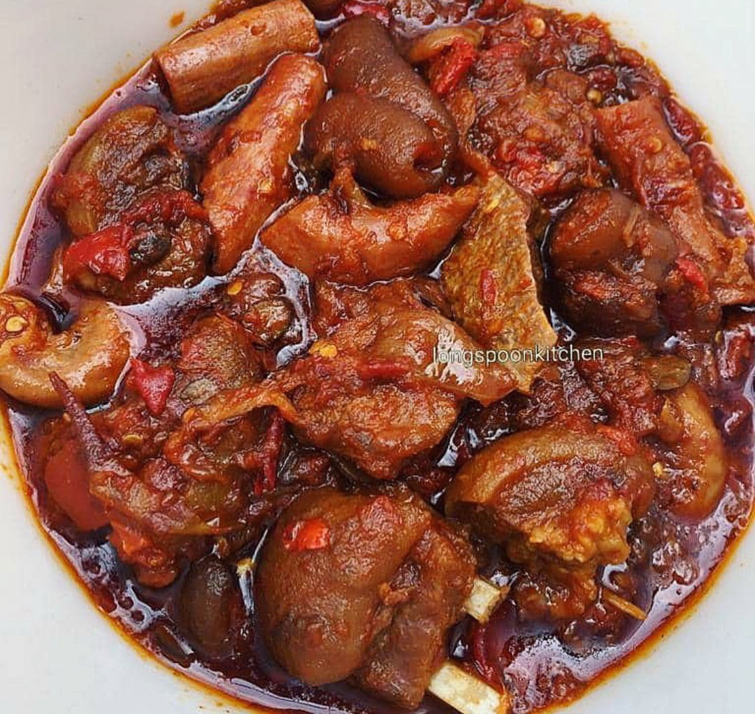 1 litre of Red Ofada sauce
