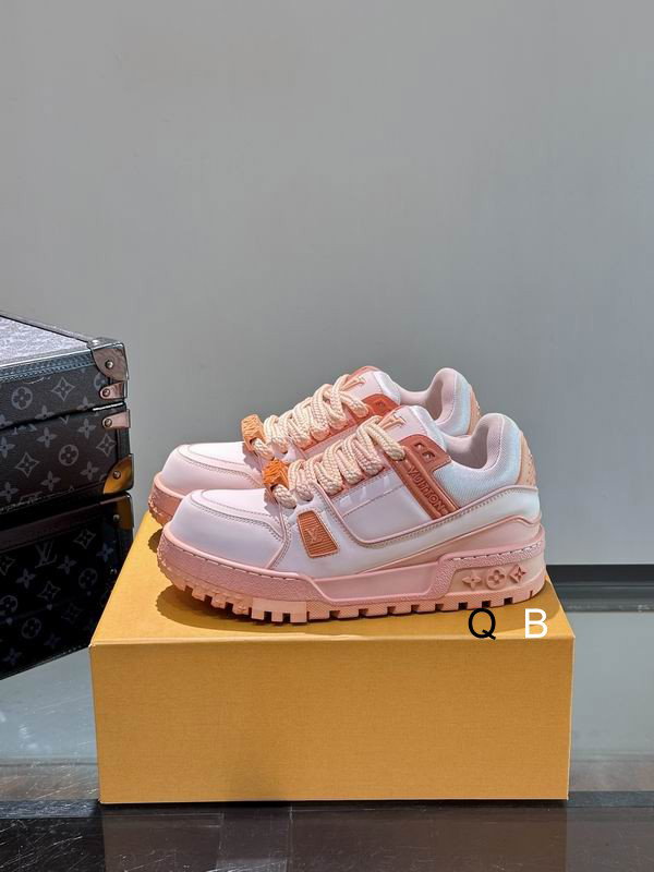 LV sneaker _0