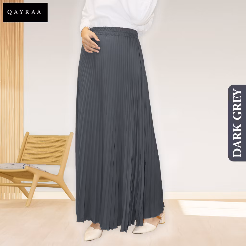 Qayraa Pleated Skirt Dark Grey