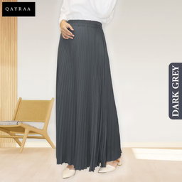 Qayraa Pleated Skirt Dark Grey