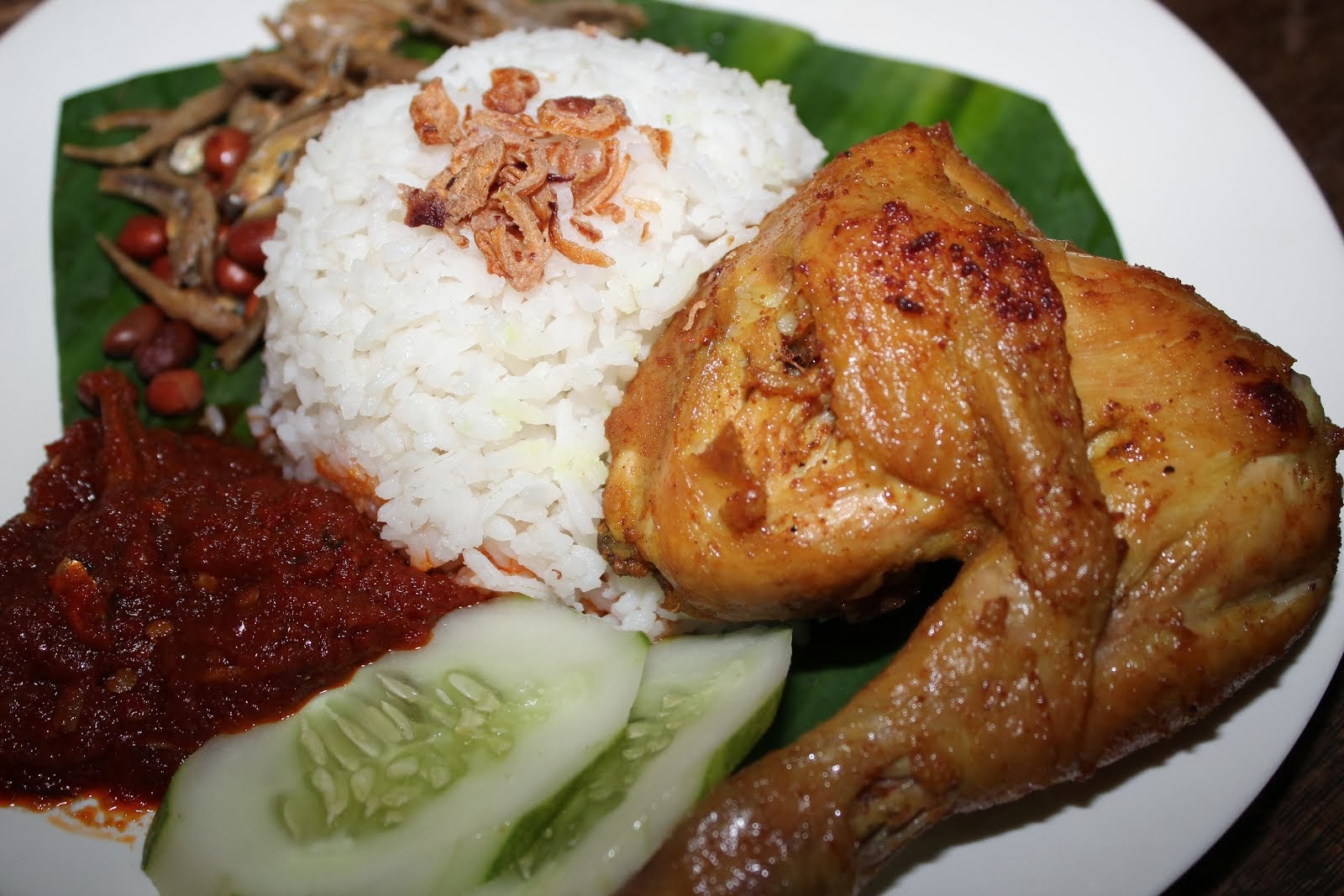 Nasi Lemak Ayam Goreng_0