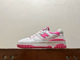 NB sneaker